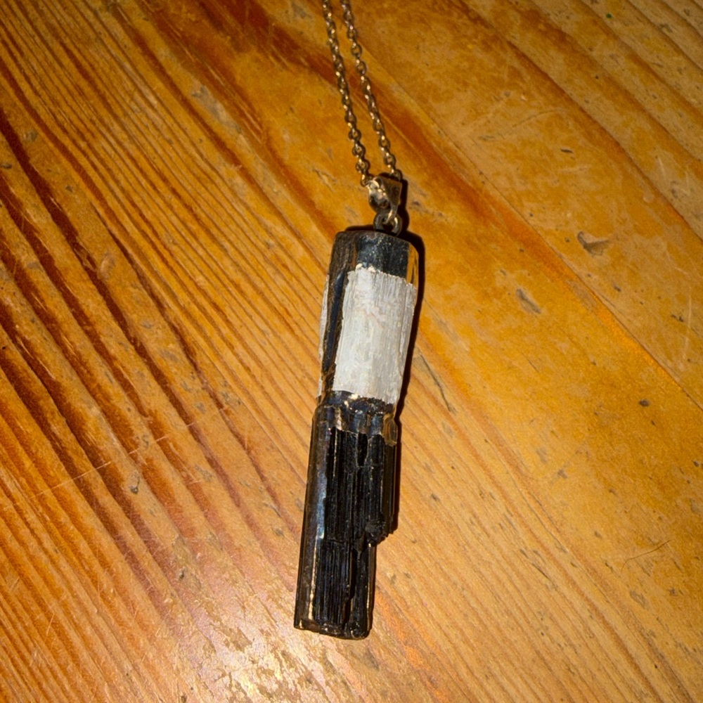 LAST ONE ‼️ Selenite Black Tourmaline Necklace Crystal Pendant - Picture 4 of 4